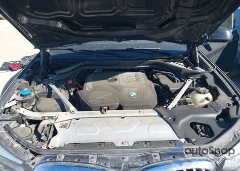 2021 BMW X3 Sdrive30I z USA, uszkodzony, nr VIN 5UXTY3C01M9G68802